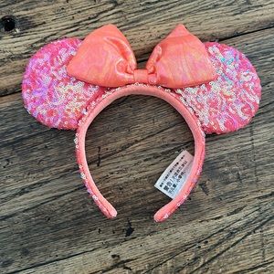 EUC Disney Parks Coral Sequin Minnie Ears